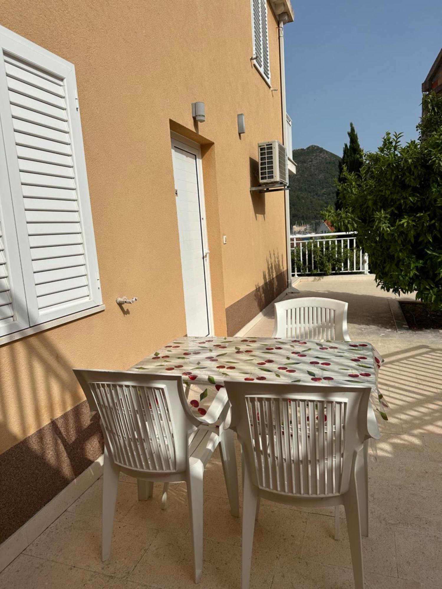 Apartments Villa Eva Slano Esterno foto
