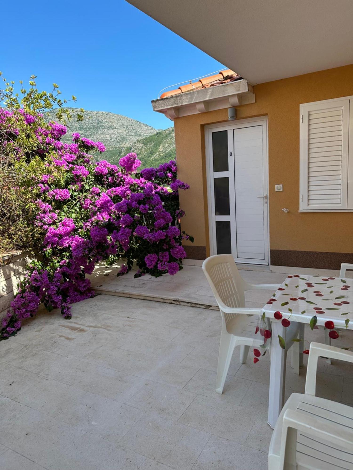 Apartments Villa Eva Slano Esterno foto