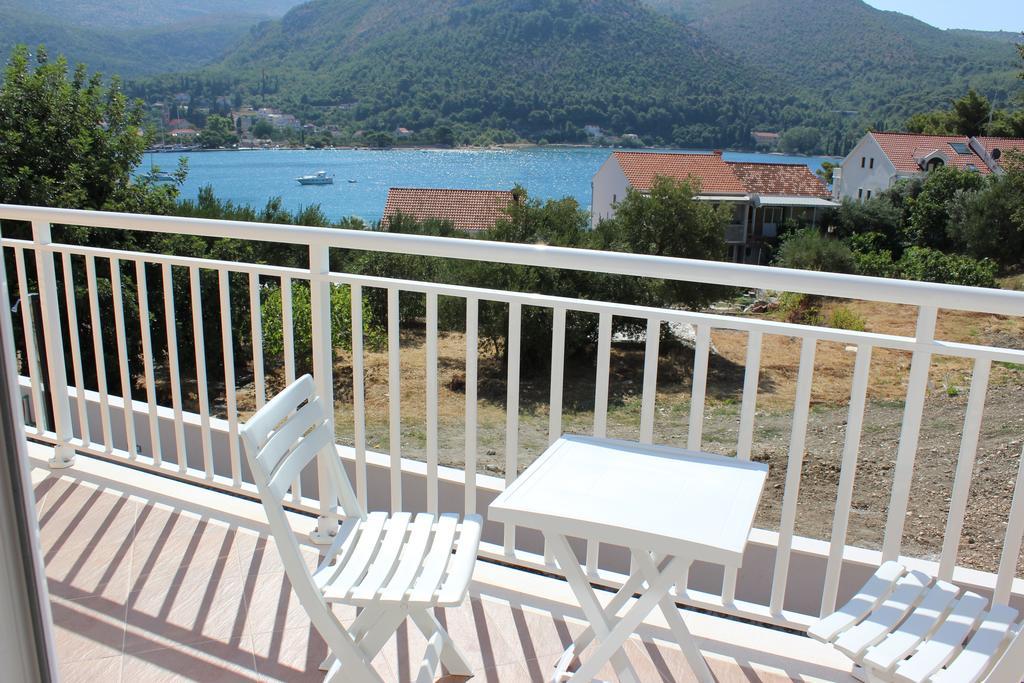 Apartments Villa Eva Slano Esterno foto