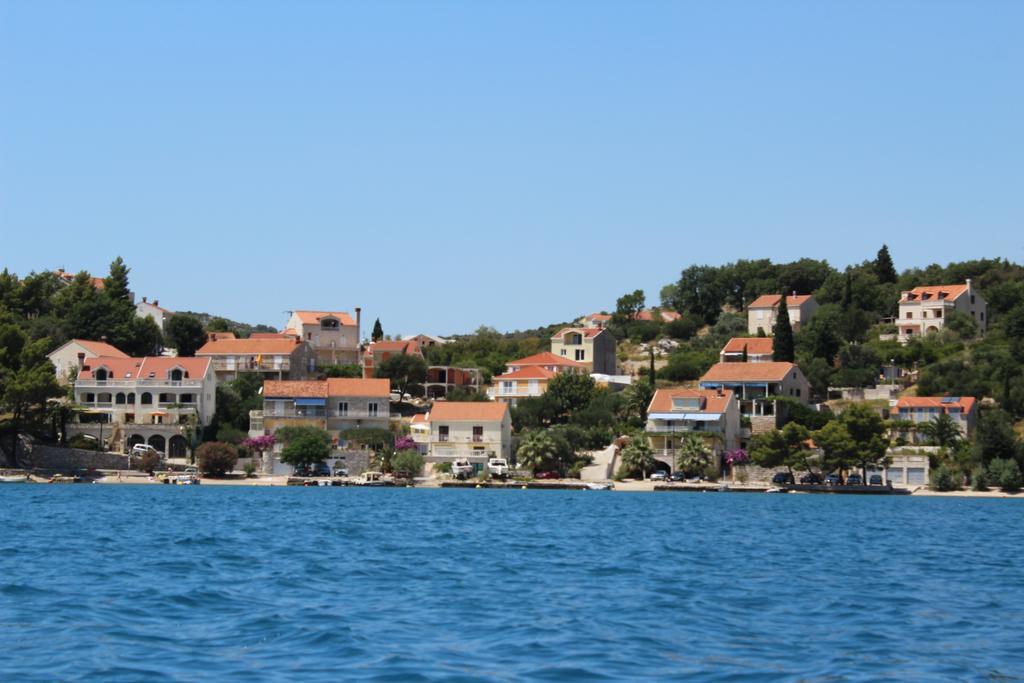 Apartments Villa Eva Slano Esterno foto