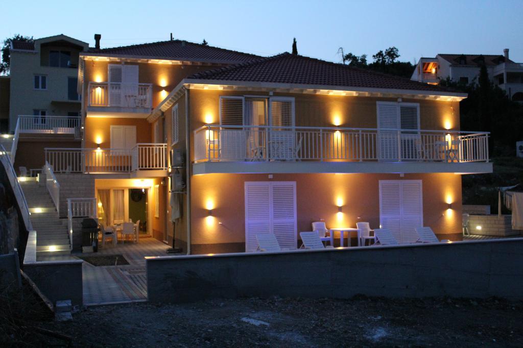 Apartments Villa Eva Slano Esterno foto